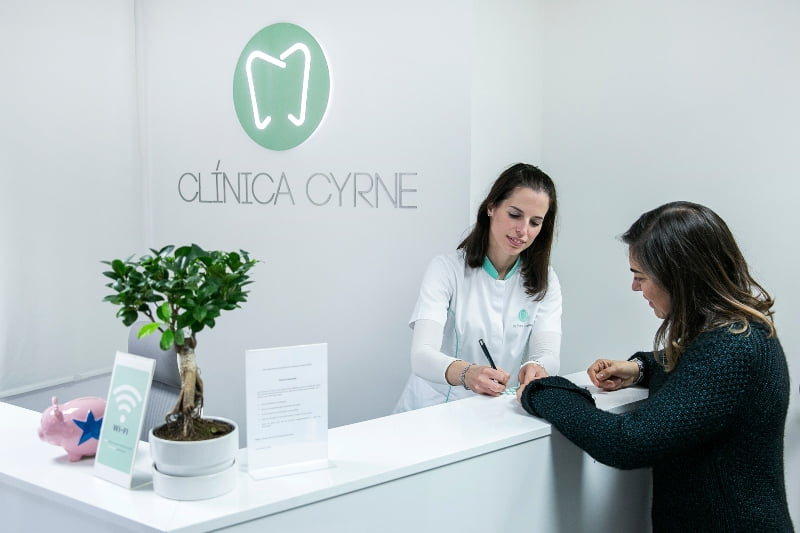 (c) Clinicacyrne.com